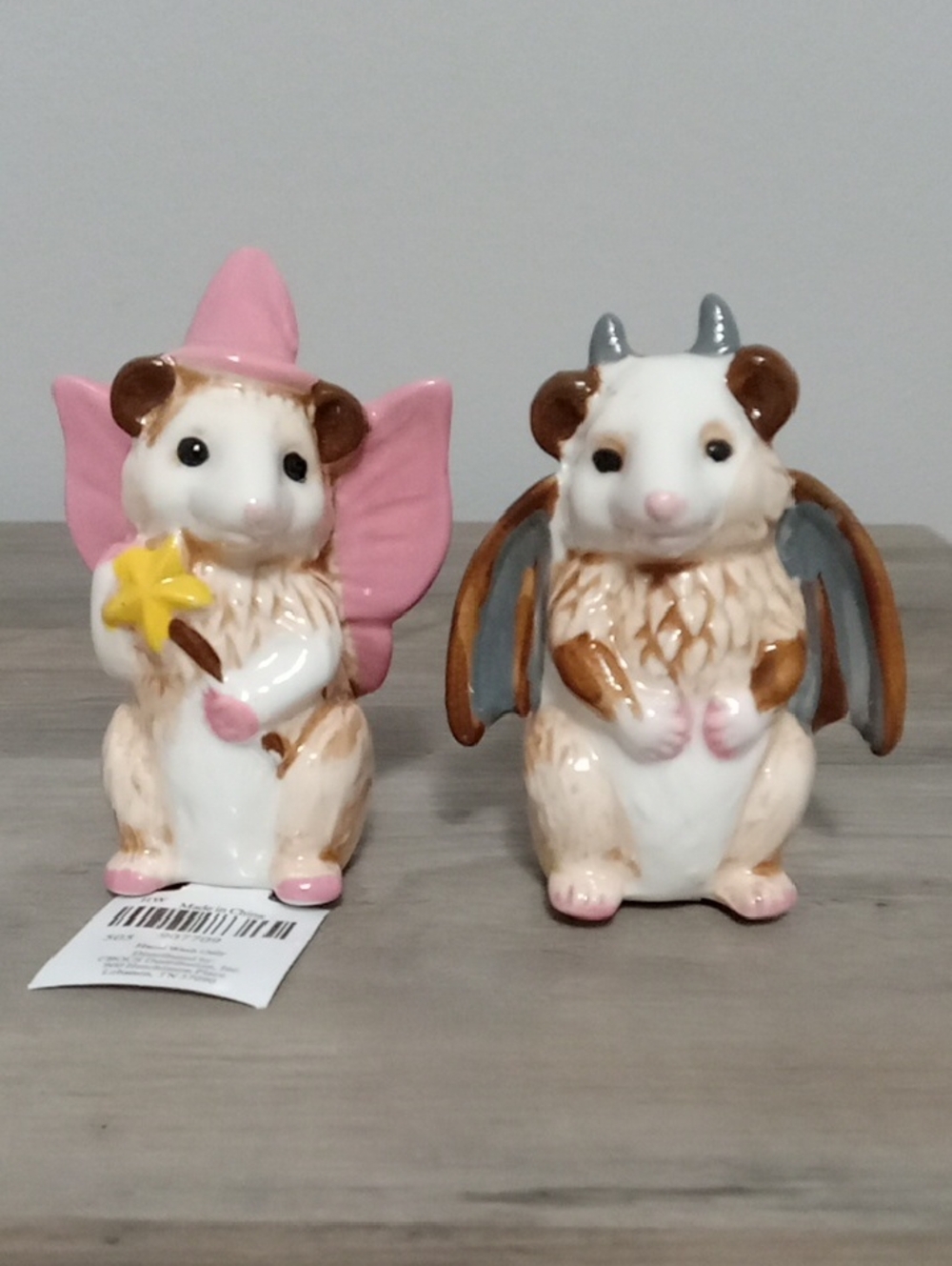 Cracker Barrel Halloween Opossum S & P set